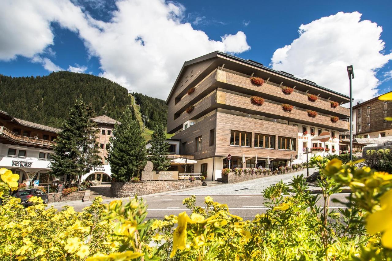 Posta Zirm Hotel Corvara In Badia Eksteriør bilde