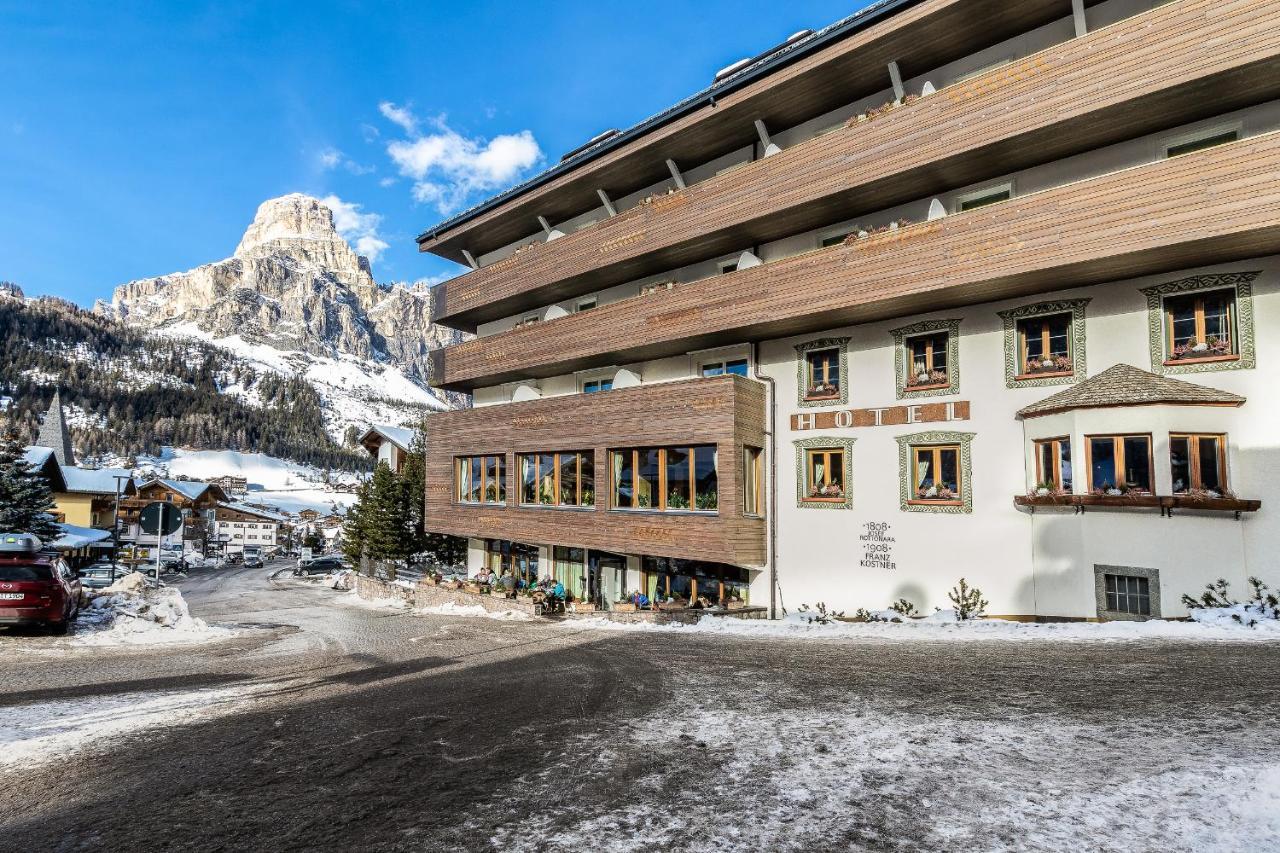 Posta Zirm Hotel Corvara In Badia Eksteriør bilde