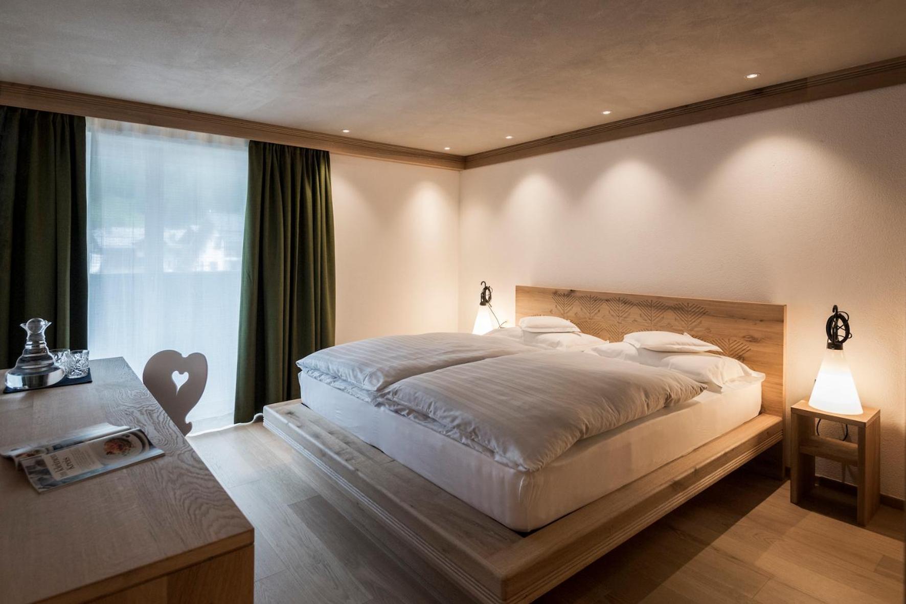 Posta Zirm Hotel Corvara In Badia Eksteriør bilde